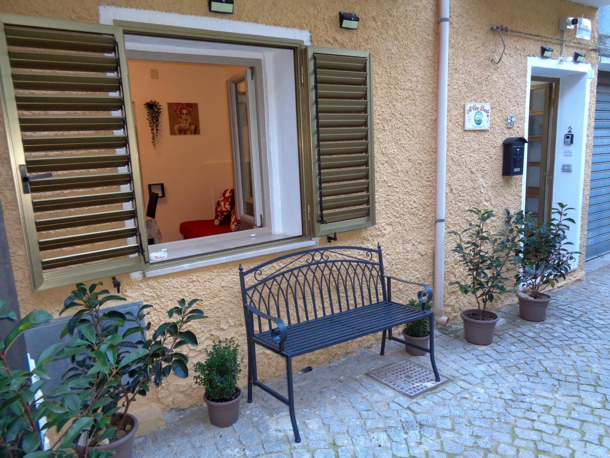 Appartement 'Al Vico Dante' à Loceri Extérieur photo
